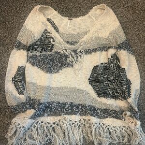 Free people Women's Cream and Gray Sweater